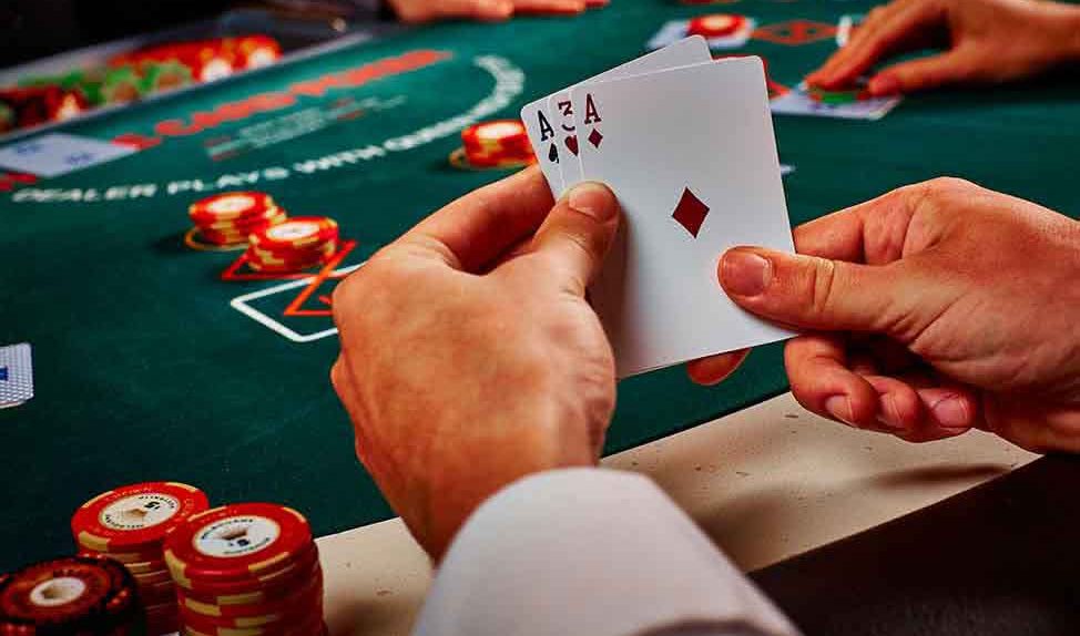 Die Regeln von Three-Card Stud Poker